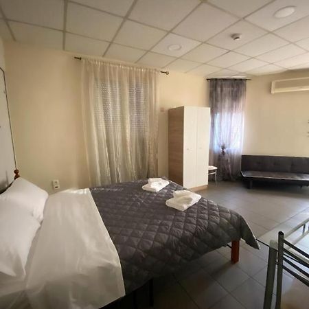 Dima Rooms And Apartments Athen Eksteriør billede